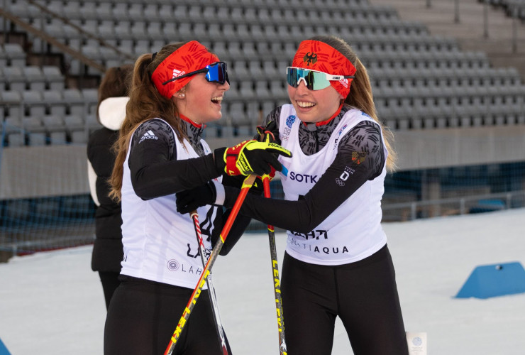 Magdalena Burger (GER), Marie Naehring (GER) (l-r) nach dem Einzelrennen
