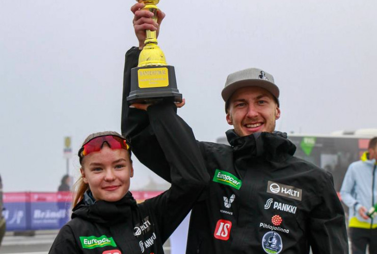 Erfolgreiche Finnen: Minja Korhonen (FIN) und Ilkka Herola (FIN), (l-r), standen als Zweite und Erster auf dem Podium.