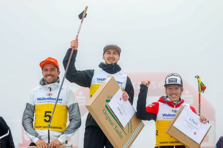 Die Sieger bei den Herren: Johannes Rydzek (GER), Ilkka Herola (FIN), Franz-Josef Rehrl (AUT), (l-r)