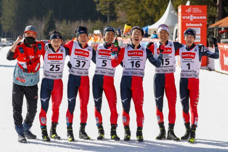 Das japanische Team der letzten Saison: Kodai Kimura (JPN), Sora Yachi (JPN), Yoshito Watabe (JPN), Hideaki Nagai (JPN), Akito Watabe (JPN), Ryota Yamamoto (JPN), (l-r).