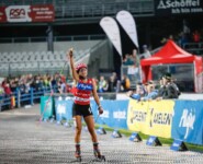 Nathalie Armbruster (GER) freut sich über Platz drei.
