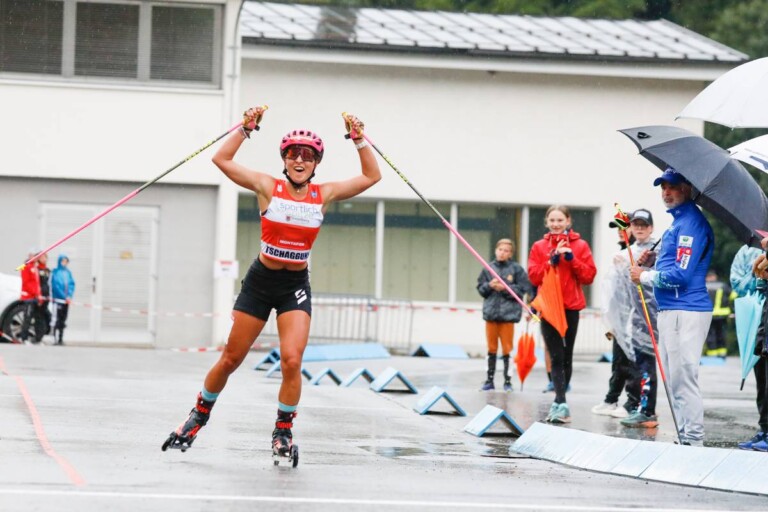 Nathalie Armbruster (GER) gewinnt ihren ersten Sommer Grand Prix.