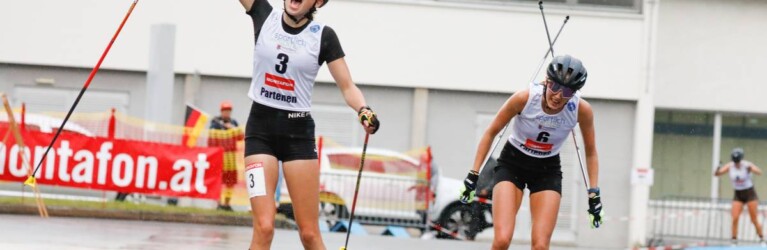 Silva Verbic (SLO) im Zielsprint mit Maria Gerboth (GER), (l-r)