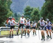 Ein großes Verfolgerfeld: Stefan Rettenegger (AUT), Eero Hirvonen (FIN), Fabian Riessle (GER), Joergen Graabak (NOR), Samuel Costa (ITA), (l-r)