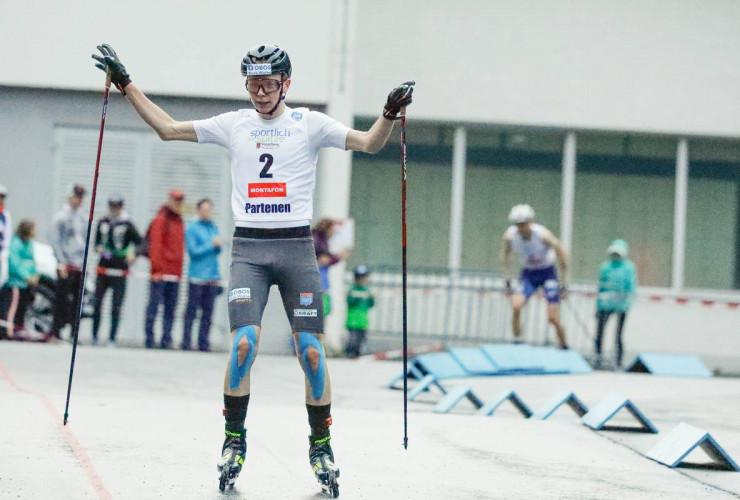 Jens Luraas Oftebro (NOR) gewinnt bei seiner ersten Teilnahme am diesjährigen Sommer Grand Prix.