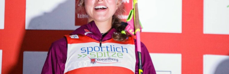 Strahlende Siegerin: Nathalie Armbruster (GER) nach ihrem ersten Grand Prix-Sieg