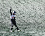 Auch Matteo Baud (FRA) war zufrieden mit seinem Sprung.