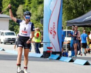 Gyda Westvold Hansen (NOR) gewinnt das Frauenrennen.