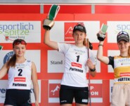 Die Tagessiegerinnen in Tschagguns: Minja Korhonen (FIN), Gyda Westvold Hansen (NOR), Ema Volavsek (SLO)