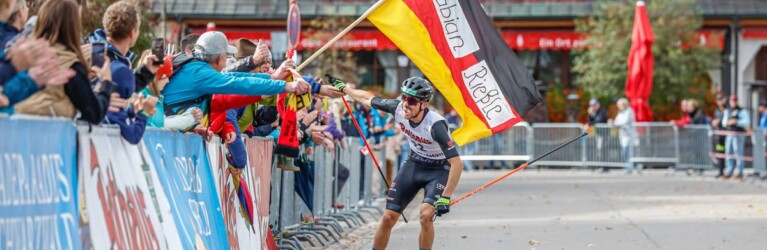 Fabian Rießle freut sich mit seiner Familie über seinen Meistertitel.