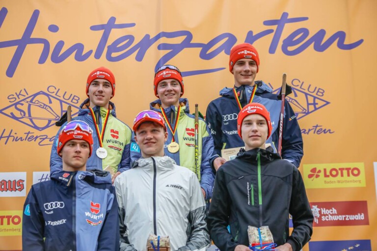 Die Sieger der Juniorenklasse: Tristan Sommerfeldt (GER), Nick Schoenfeld (GER), Hannes Gehring (GER), Benedikt Graebert (GER), Lasse Braun (GER), Jonas Rudloff (GER), (l-r)