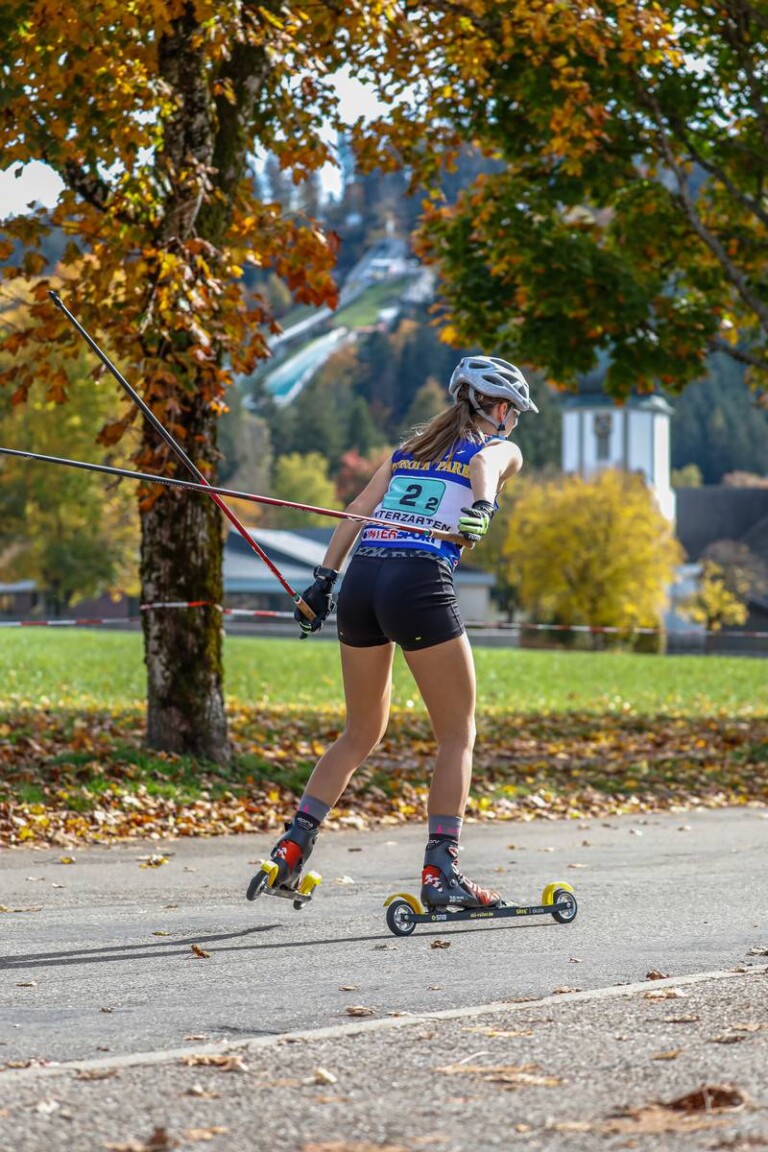 Cindy Haasch (GER) vor herbstlicher Kulisse