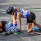 Zum Sieg gestürzt: Cindy Haasch (GER), Maria Gerboth (GER), (l-r)