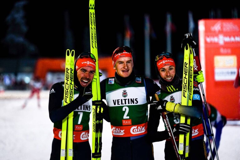 Strahlende Gesichter im deutschen Team: Johannes Rydzek (GER), Julian Schmid (GER), Eric Frenzel (GER), (l-r).