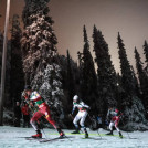 Stefan Rettenegger (AUT), Jarl Magnus Riiber (NOR), Ryota Yamamoto (JPN), (l-r) an der Spitze des Feldes.