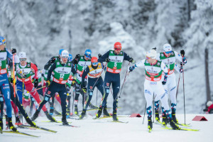 Julian Schmid (GER), Johannes Rydzek (GER), beim Massenstartrennen