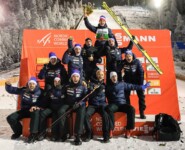 Team Frankreich in Partystimmung nach Matteo Bauds zweitem Platz.