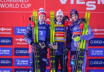 Das Podium: Jens Luraas Oftebro (NOR), Jarl Magnus Riiber (NOR), Vinzenz Geiger (GER), (l-r)