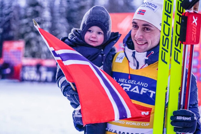 Jarl Magnus Riiber (NOR) mit Tochter Ronja.