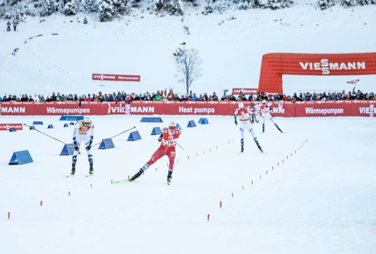 Der Kampf um Platz zwei: Jarl Magnus Riiber (NOR), Johannes Lamparter (AUT), (l-r)