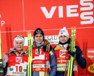 Das Podium der Herren: Johannes Lamparter (AUT), Vinzenz Geiger (GER), Jarl Magnus Riiber (NOR), (l-r)