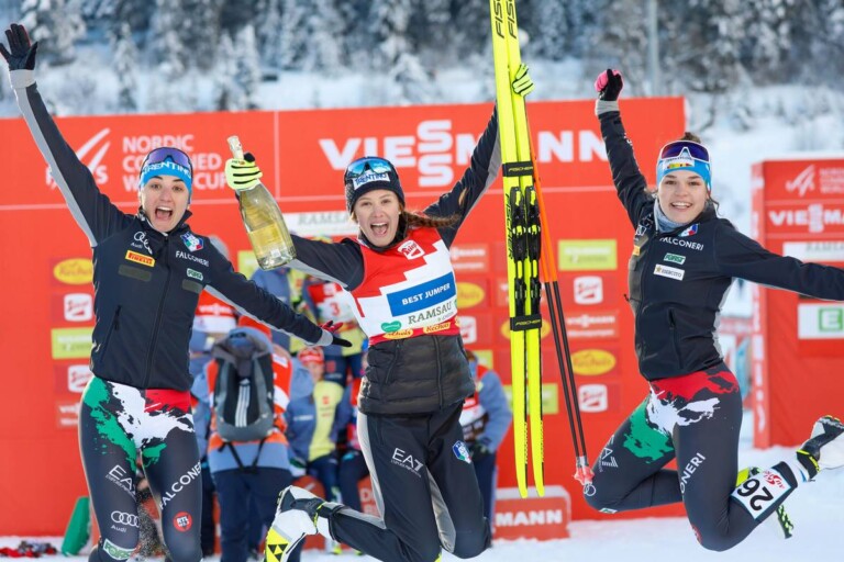 Die italienischen Damen crashen das deutsche Teamfoto: Veronica Gianmoena (ITA), Annika Sieff (ITA), Daniela Dejori (ITA), (l-r)