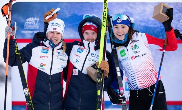 Ida Marie Hagen (NOR), Gyda Westvold Hansen (NOR), Lena Brocard (FRA) (l-r) bildeten das Podium am Freitag.