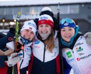 Die Kombiniererinnen-WG: Ida Marie Hagen (NOR), Mille Marie Hagen (NOR), Lena Brocard (FRA) (l-r)