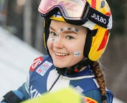 Minja Korhonen (FIN) ganz patriotisch