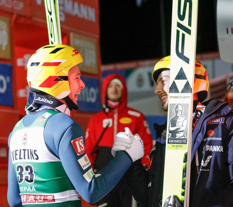 Eero Hirvonen (FIN) und Ilkka Herola (FIN) (l-r) freuen sich über ein gutes Ergebnis.