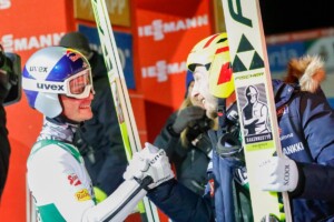 Fairplay: Johannes Lamparter (AUT) und Ilkka Herola (FIN) (l-r) tauschen Glückwünsche aus.