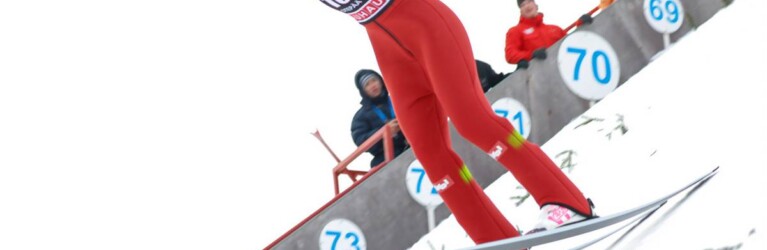 Annalena Slamik (AUT) bei ihrem Sprung