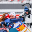 Glückwünsche: Nathalie Armbruster (GER), Gyda Westvold Hansen (NOR), (l-r)