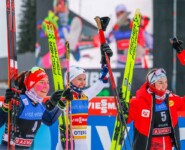 Die Top 3 der Damen: Nathalie Armbruster (GER), Gyda Westvold Hansen (NOR), Lisa Hirner (AUT), (l-r)