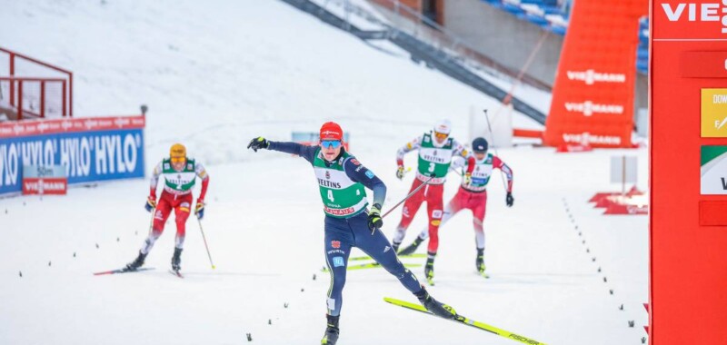 Julian Schmid (GER) läuft zum Weltcupsieg Nummer zwei.