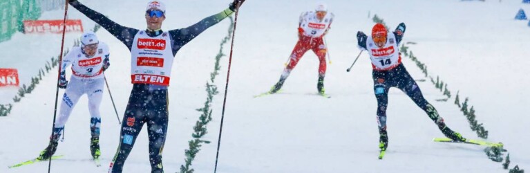 Vinzenz Geiger (GER) gewinnt den Lauf des Massenstarts vor Jens Oftebro (NOR) und Eric Frenzel (GER).