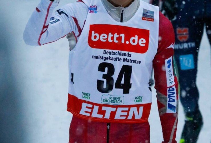 Akito Watabe (JPN) hat auch in Klingenthal Fans.