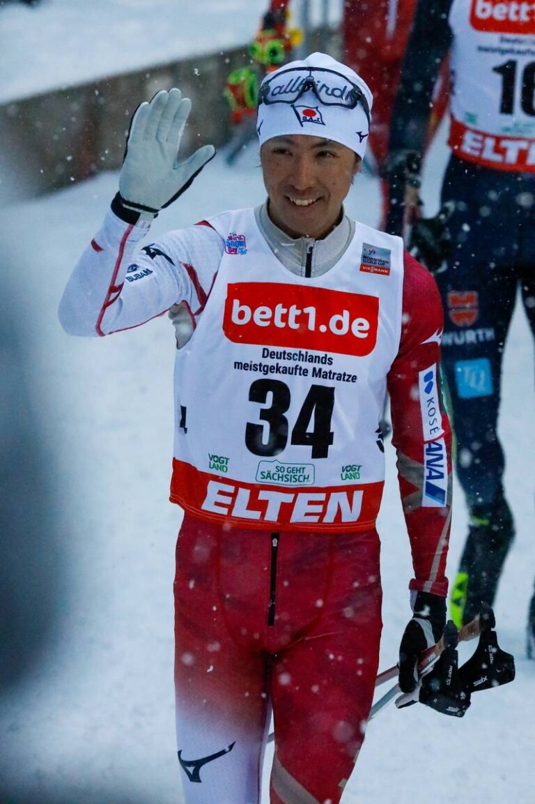 Akito Watabe (JPN) hat auch in Klingenthal Fans.