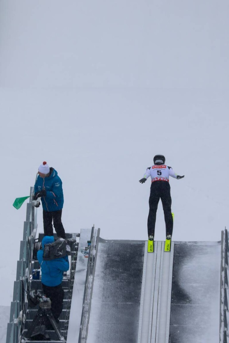Sprung in den Wind: Ondrej Pazout (CZE)