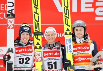 Das Podium des Massenstarts: Franz-Josef Rehrl (AUT), Johannes Lamparter (AUT), Jarl Magnus Riiber (NOR), (l-r)