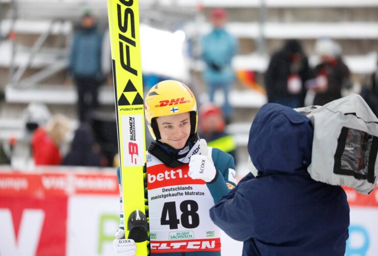 Daumen hoch für die Saisonbestleistung: Eero Hirvonen (FIN)