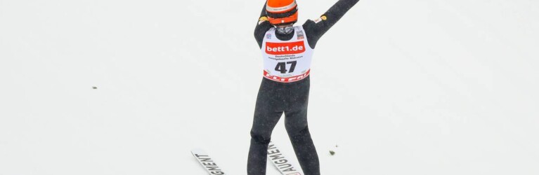 Franz-Josef Rehrl (AUT) feiert seinen Sprungsieg.