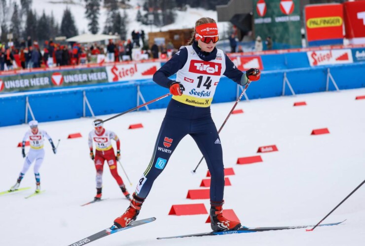 Cindy Haasch (GER) beim ersten Damen-Weltcup in Seefeld