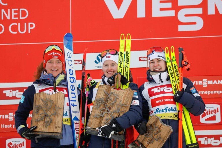 Das Damenpodium: Nathalie Armbruster (GER), Gyda Westvold Hansen (NOR), Ida Marie Hagen (NOR), (l-r)