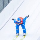 Vinzenz Geiger (GER) brachte sich mit seinem Sprung in eine gute Ausgangsposition.