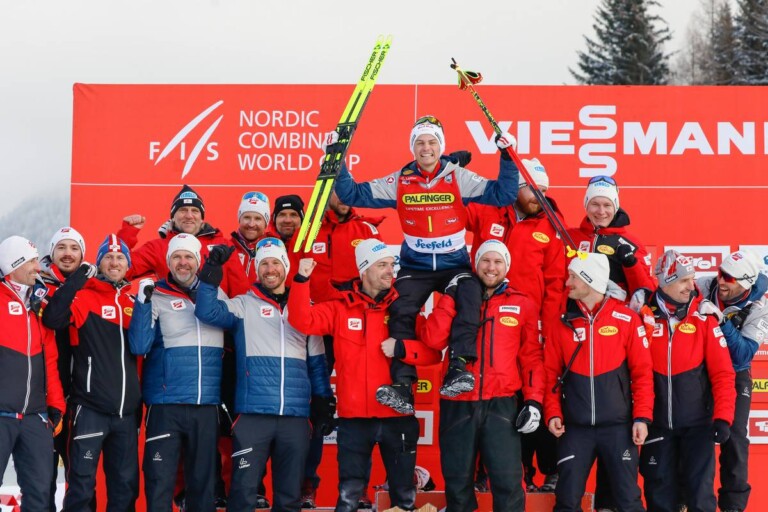 Team Österreich feiert Johannes Lamparter (AUT).