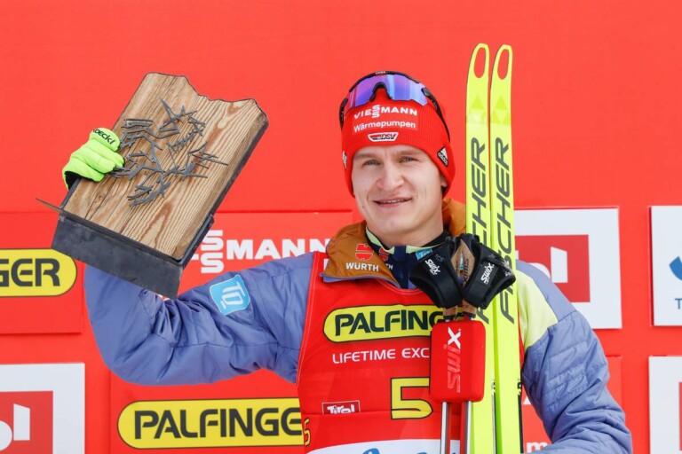 Julian Schmid (GER) steht erneut auf dem Podium.