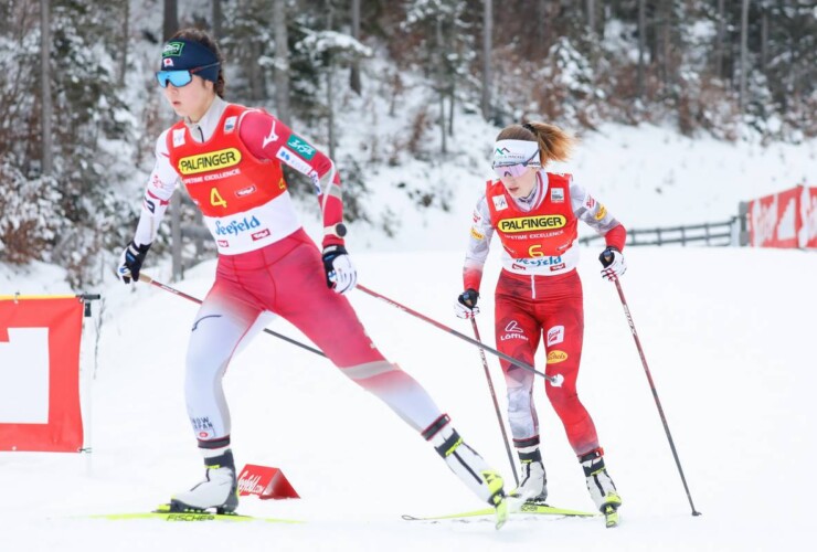 Yuna Kasai (JPN), Lisa Hirner (AUT), (l-r) beim Weltcup in Seefeld