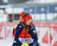 Gegenseitige Unterstützung im deutschen Team: Maria Gerboth (GER), Magdalena Burger (GER), (l-r)
