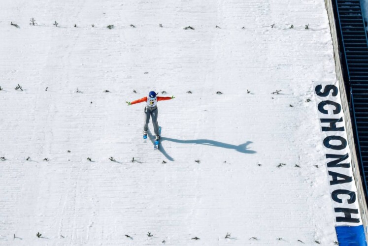Tereza Koldovska (CZE) springt auf der Langenwaldschanze in Schonach.